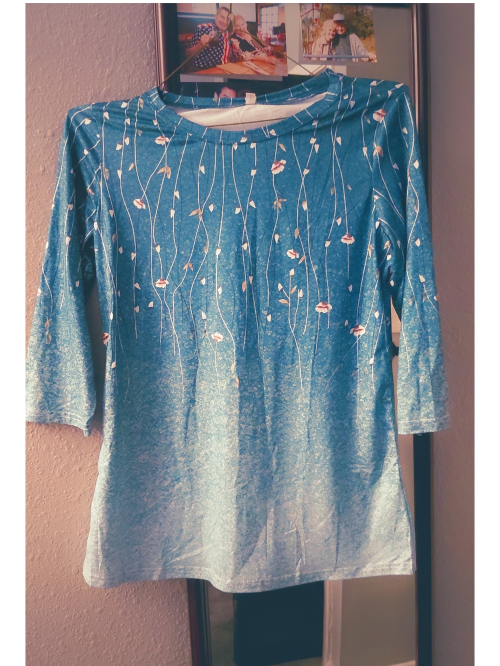 Women's Blue Floral-Print Long Sleeve Top